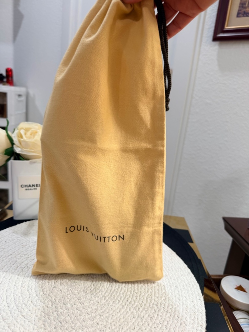 LV Damier Ebene Sarah Wallet, Bag Strap, Stellar Times EDP, Dust Bag✨ & COA!! - Picture 13 of 17